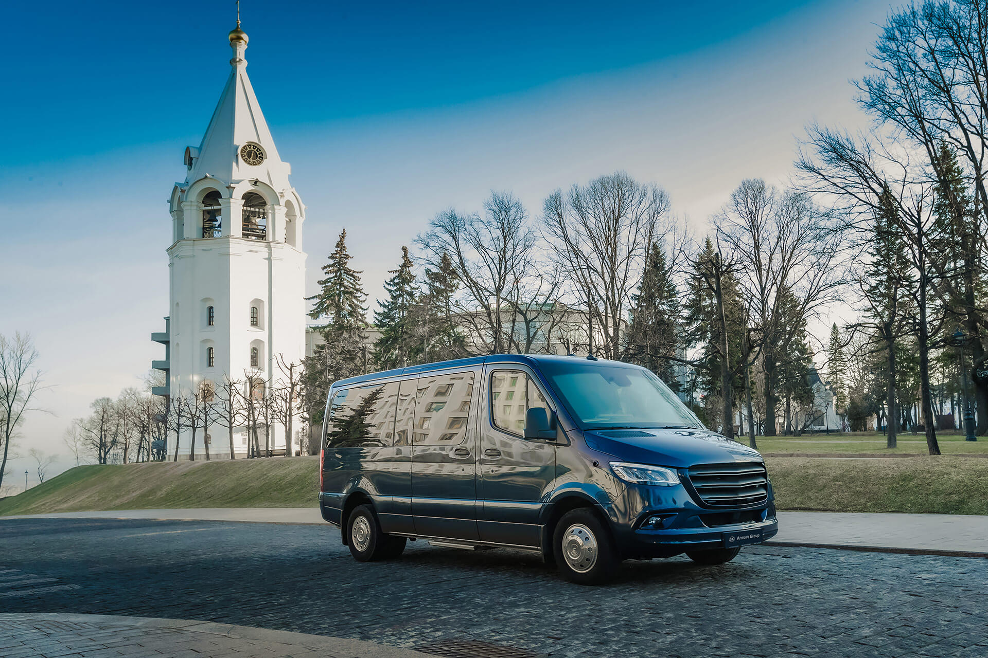 Бронированный автомобиль Mercedes-Benz Sprinter — закажите производство в  компании «АрморГрупп», характеристики, комплектации, фото